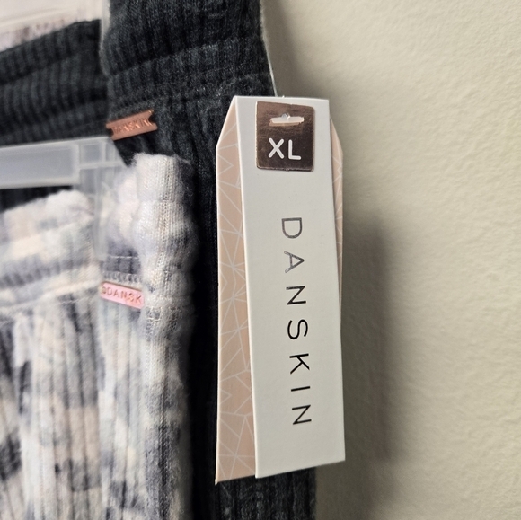 Danskin 3 Piece Jogger Shorts Set XL - Picture 6 of 10